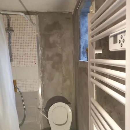 Maisonnette Avec Terrasse Privee *
